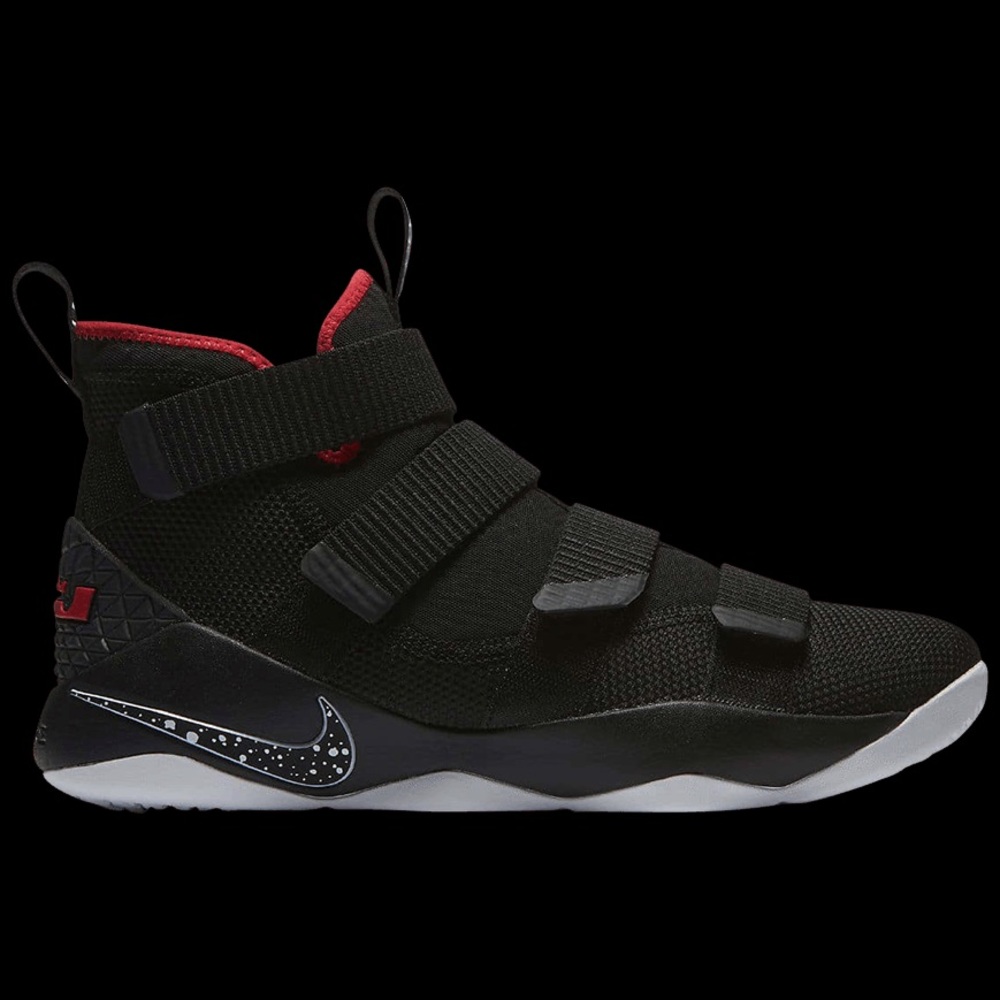 LeBron Soldier 11’s Bred (black and red)